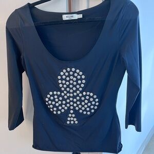Gorgeous Made in Italy Moschino Jeans Top w/ Black Clubs Appliqué & Silver Snaps